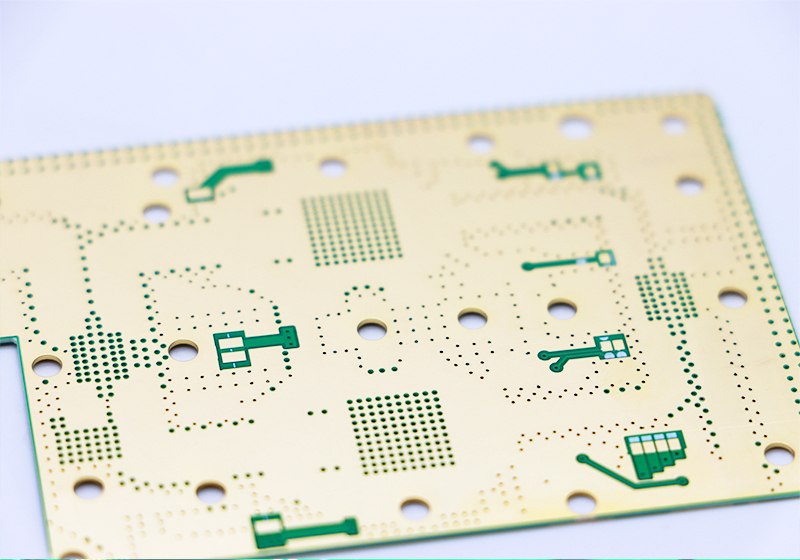 Produsen PCB mengajak Anda memahami perbedaan antara emas imersi dan papan berlapis emas