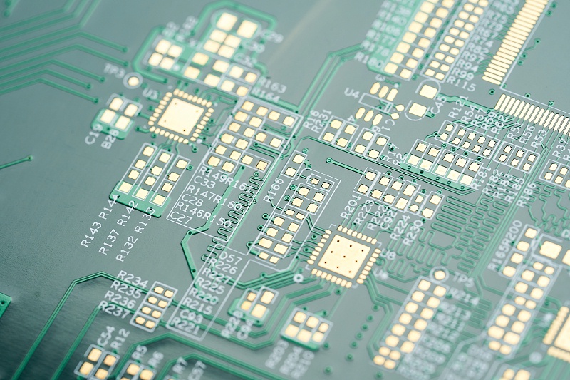 Produsen PCB memberi tahu Anda cara membedakan kutub positif dan negatif dari catu daya papan sirkuit?